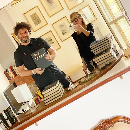 Daire Bookhouse *